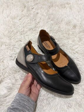 Pikolinos Women’s Shoes - size 39 US 8.5 -